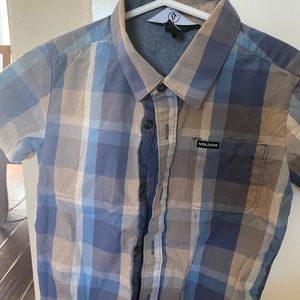 Toddler boys size 4T Volcom Button down shirt
